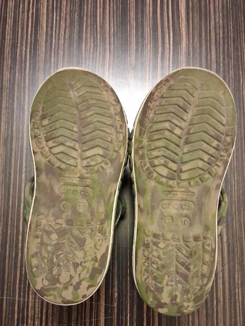 CROCS Kids Green Camo Strap Sandals